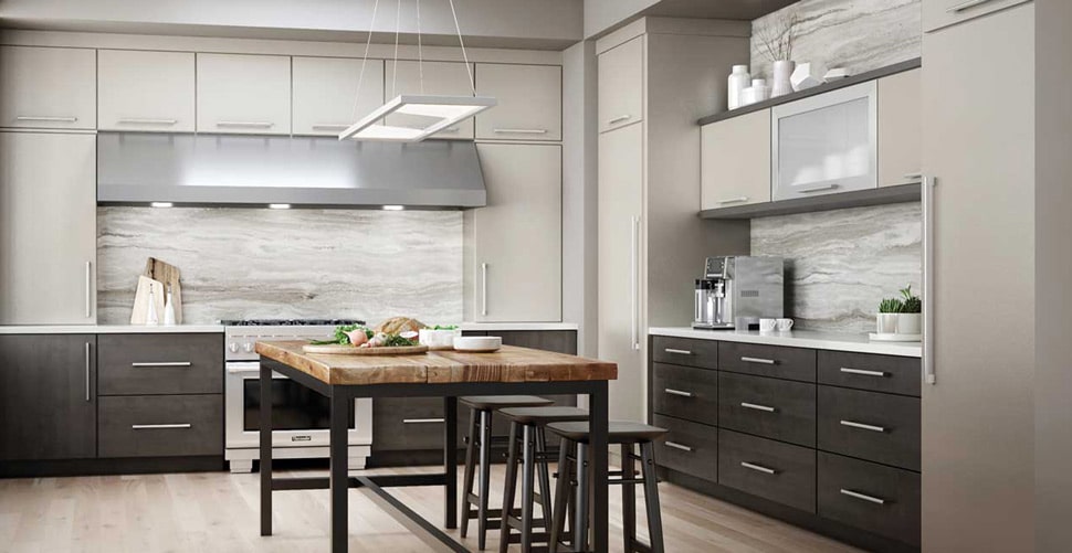 Image shows Woodland Cabinetry Cascade Maple Silver Bay